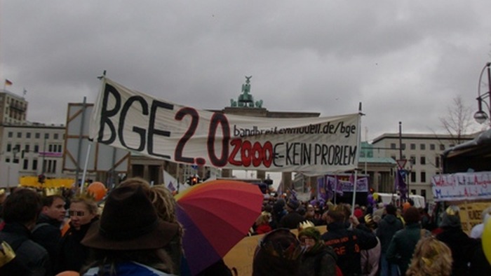 goetz-werner-bge-demo-2010-berlin